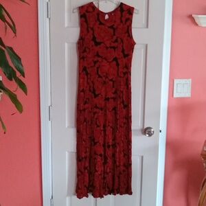 Red and black sleeveless maxi dress, Size M